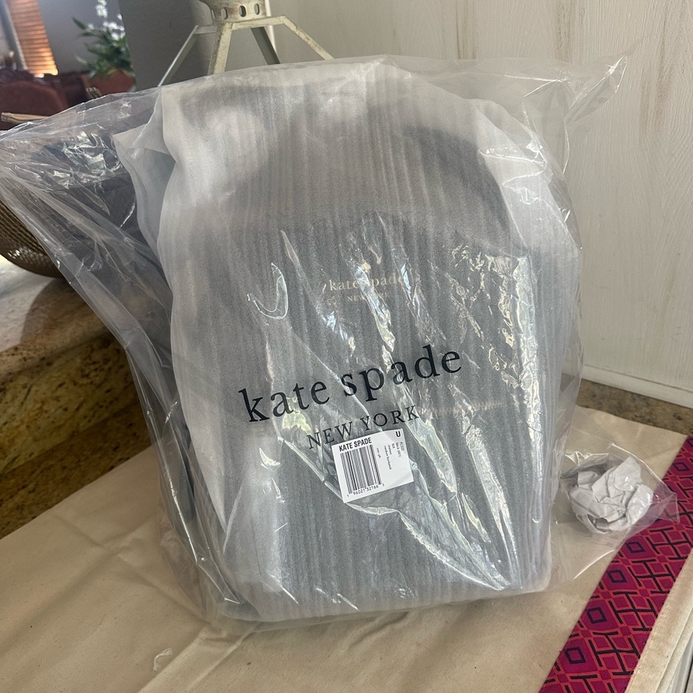 Kate Spade Chelsea Medium black Nylon Shoulder Backpack Bag - Picture 6 of 7